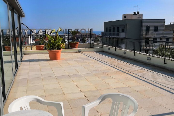 Terrace/Patio 26 of 28