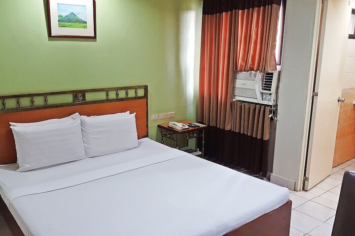 Room 16 of 69