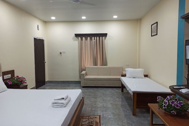 Room 17 of 40