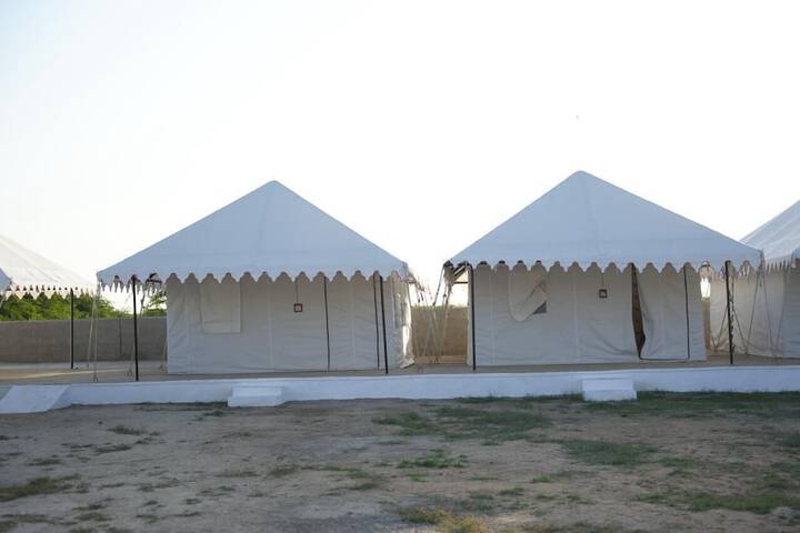 Room 4 of 30