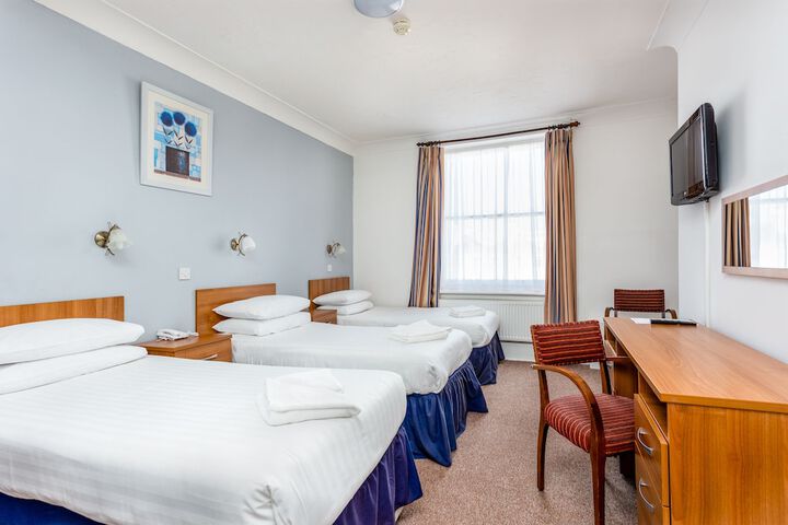 Room 10 of 41