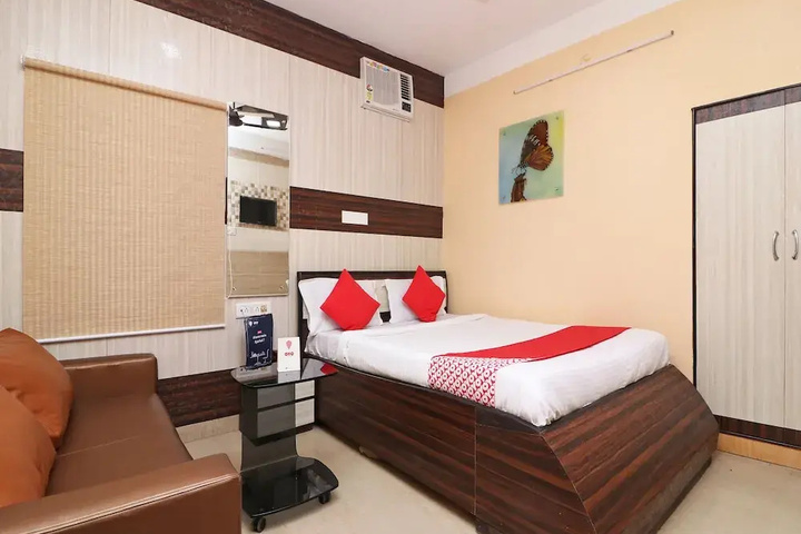 Room 2 of 13