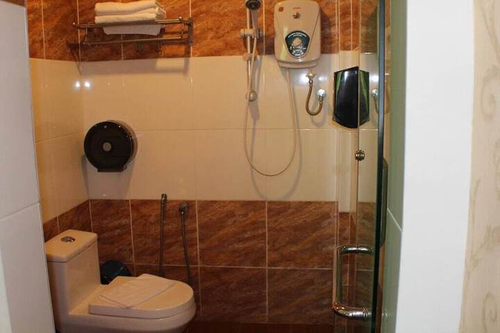 Room 16 of 22
