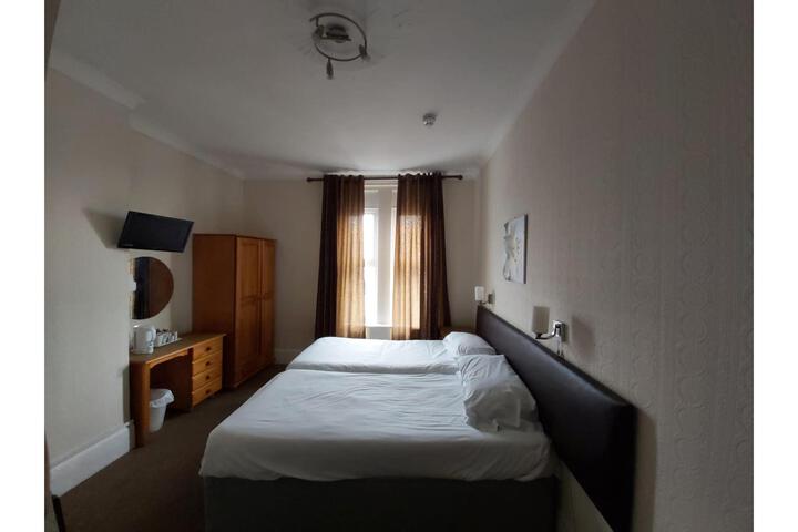 Room 34 of 35