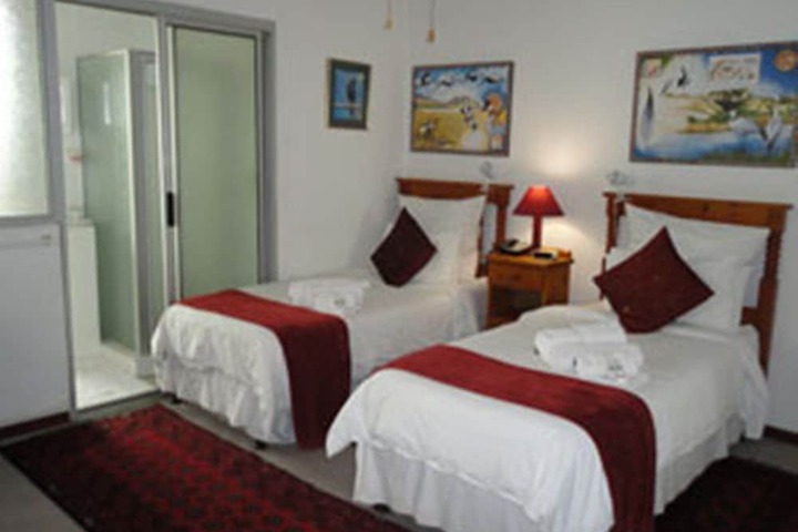 Room 8 of 36