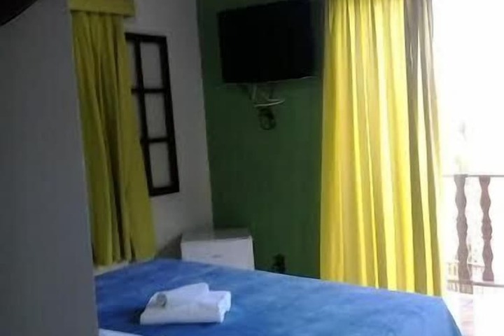 Room 17 of 32