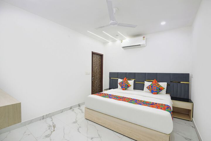 Room 19 of 29
