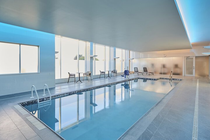 Hotel with Pool