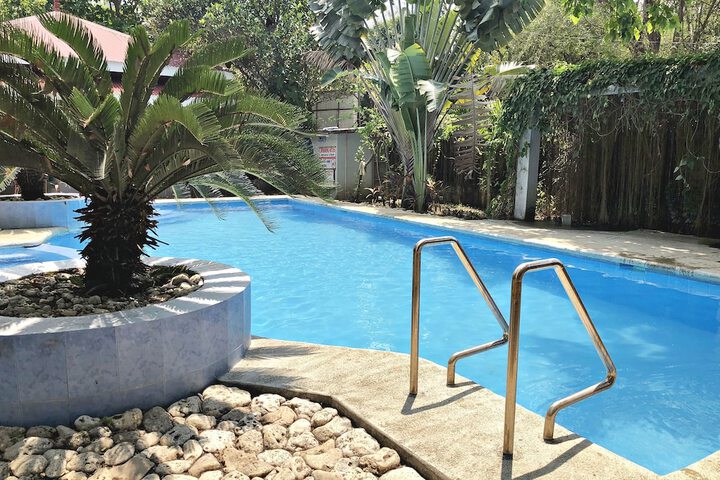 Pool 34 of 44
