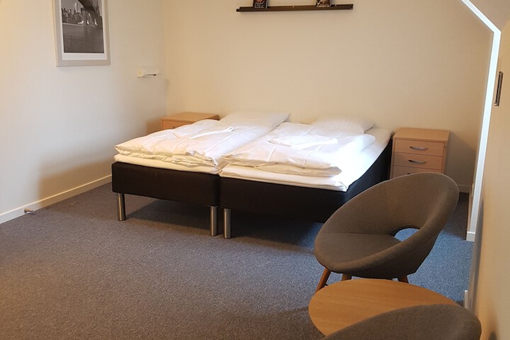 Room 8 of 39