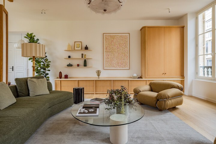 Lounge 85 of 114