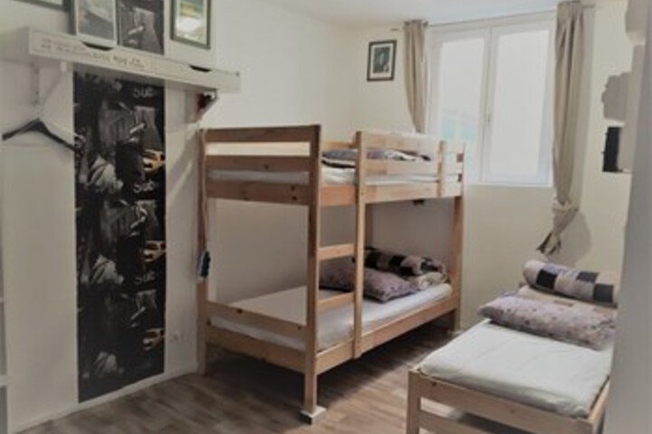 Room 11 of 20
