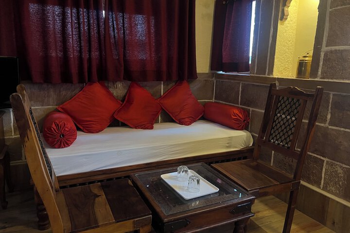 Room 15 of 73