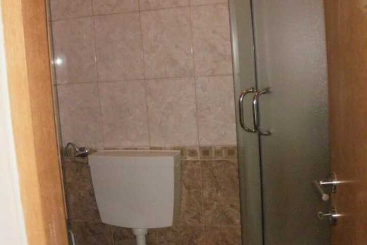 Room 34 of 51