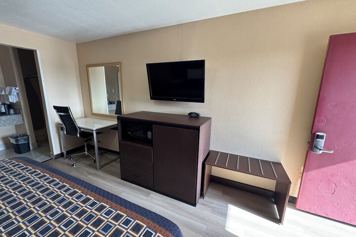 Room 21 of 58