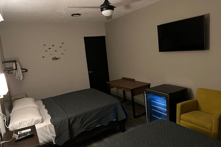 Room 8 of 140