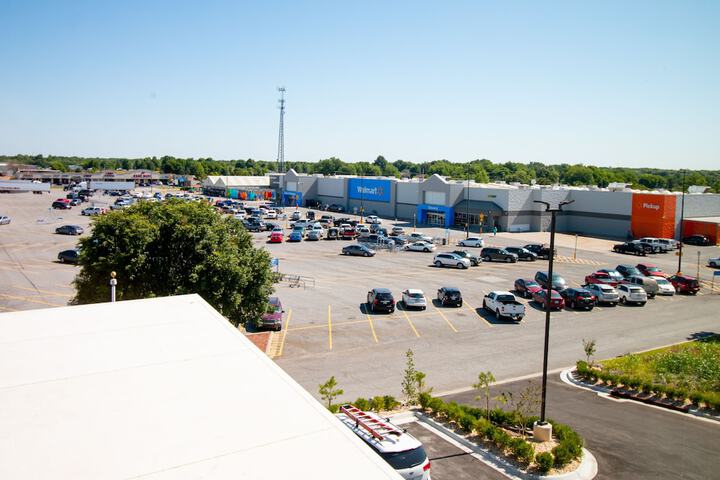Shopping mall