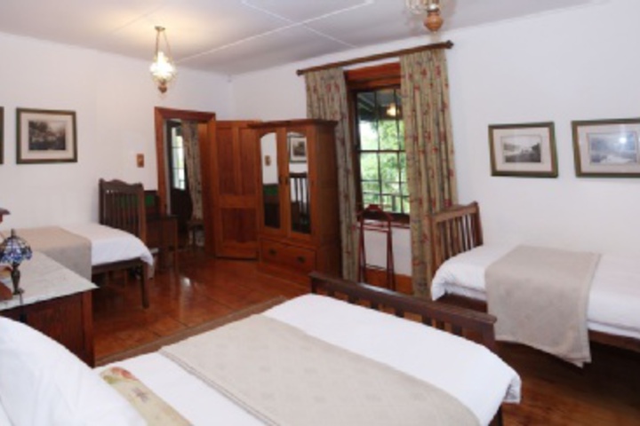 Room 215 of 276
