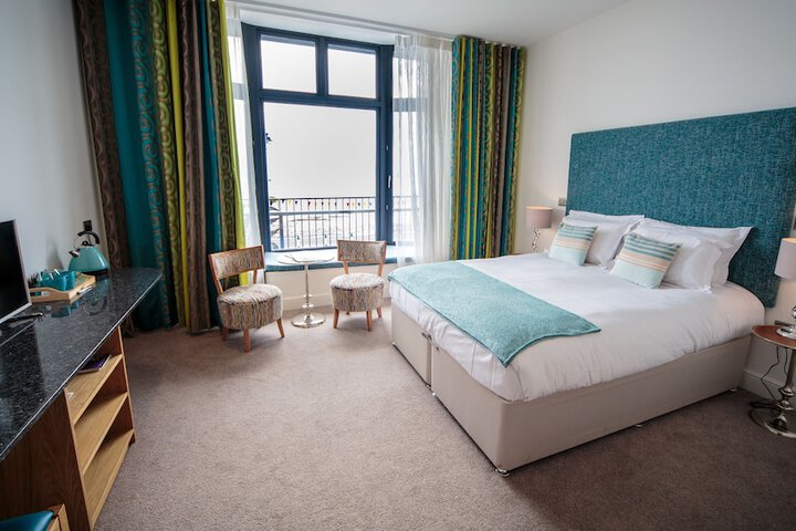 Room 4 of 47