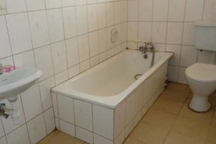 Room 2 of 13