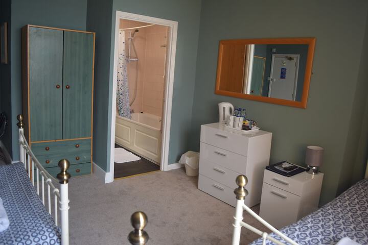 Room 14 of 86