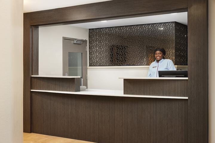 Lobby lounge
