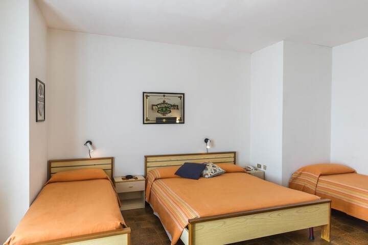 Room 10 of 60