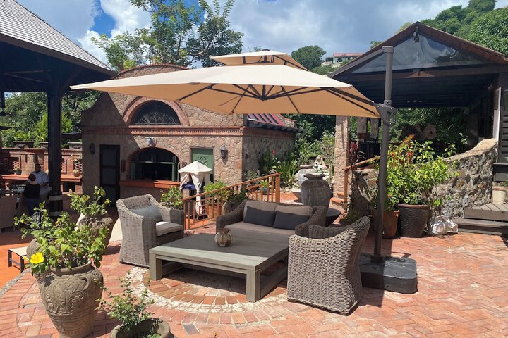 Sundeck 84 of 108