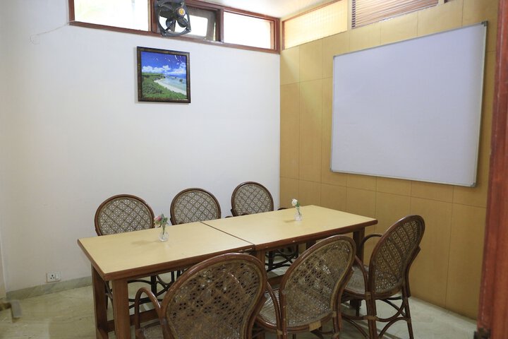 Business Center 4 of 4