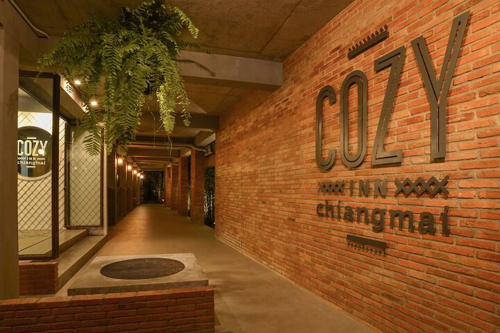 Hotel 33 of 63