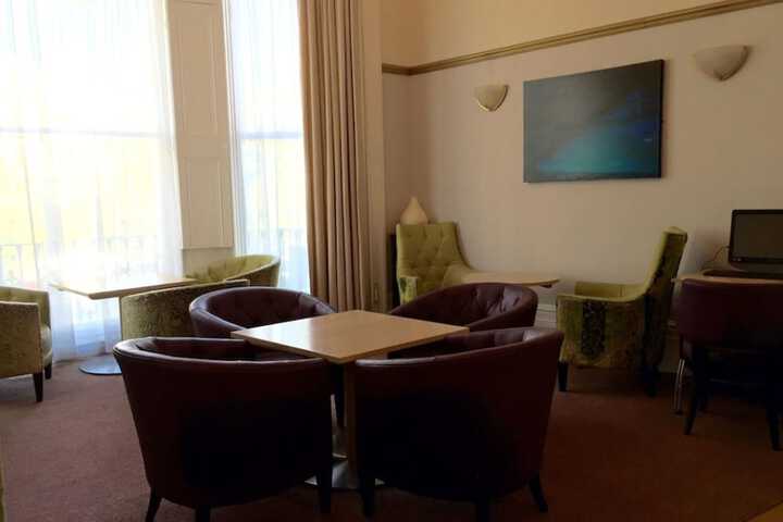 Entrance & Lobby