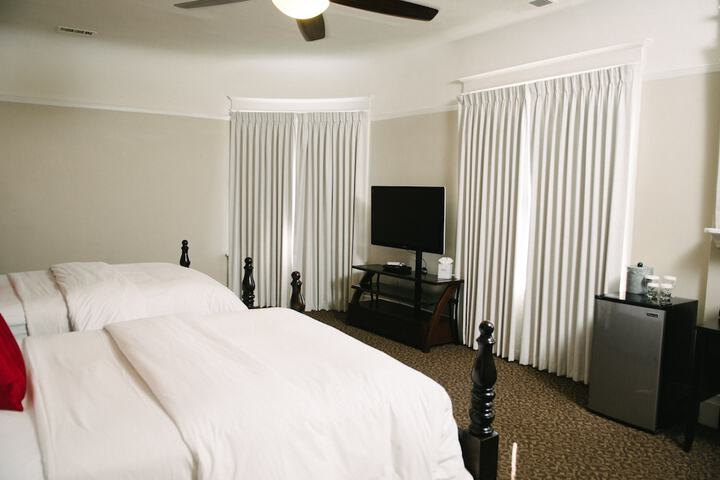 Room 16 of 47