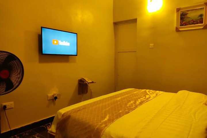 Room 2 of 45