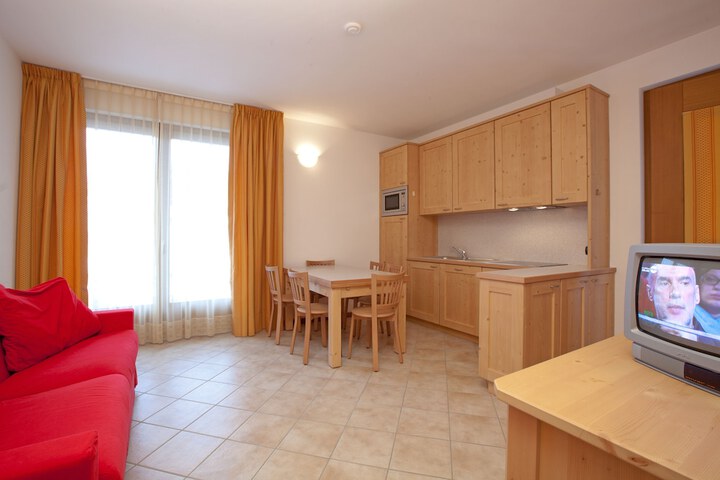 Room 17 of 36