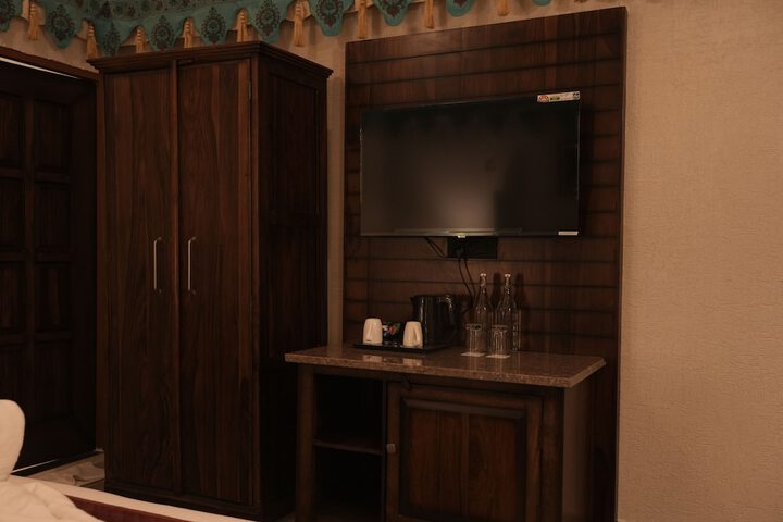 Room 14 of 20