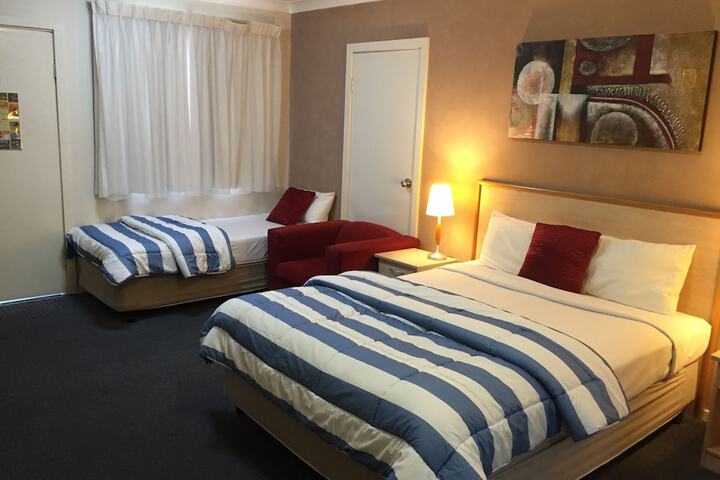 Room 6 of 45