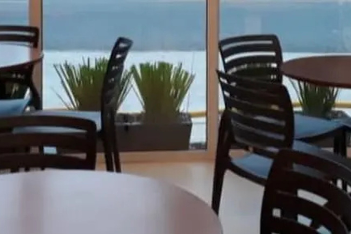 Dining 12 of 12