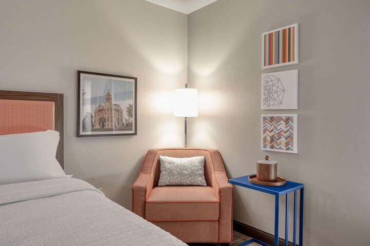 2 Queen Beds (3 of 12)