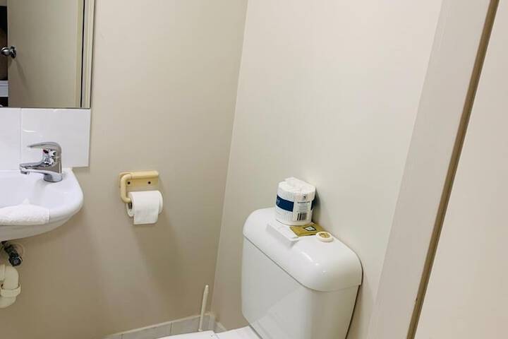 Room 18 of 26