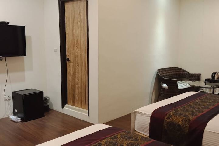 Room 18 of 46