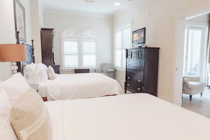 Room 3 of 39