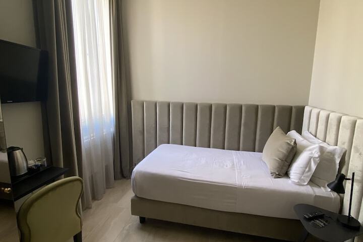 Room 17 of 61