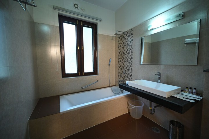 Room 44 of 115