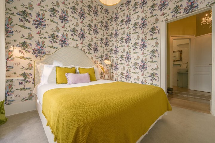 Room 10 of 60