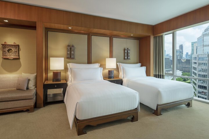 Room 7 of 90