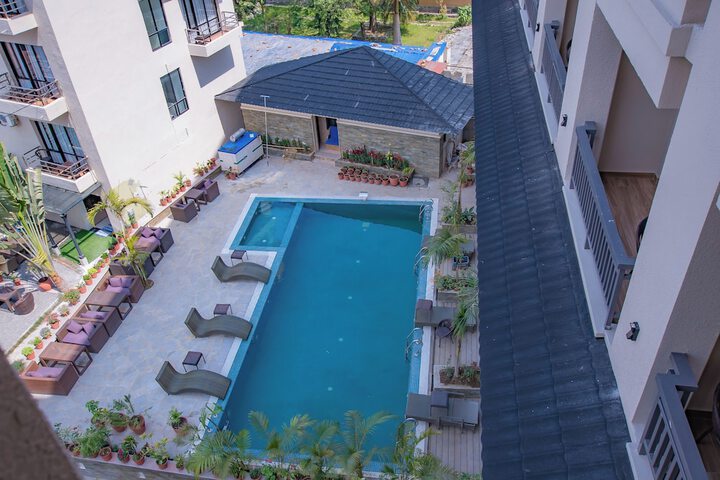 Pool 45 of 70
