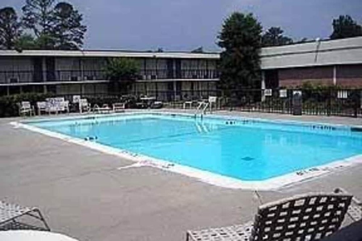 Hotel with Pool