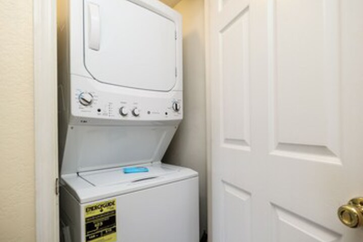 Laundry 25 of 53