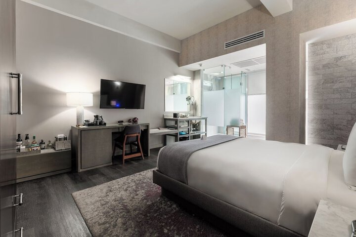 Room 48 of 124