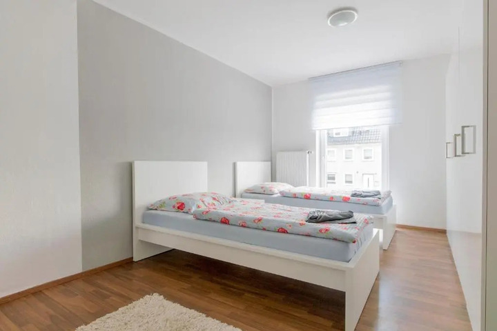 Room 5 of 19